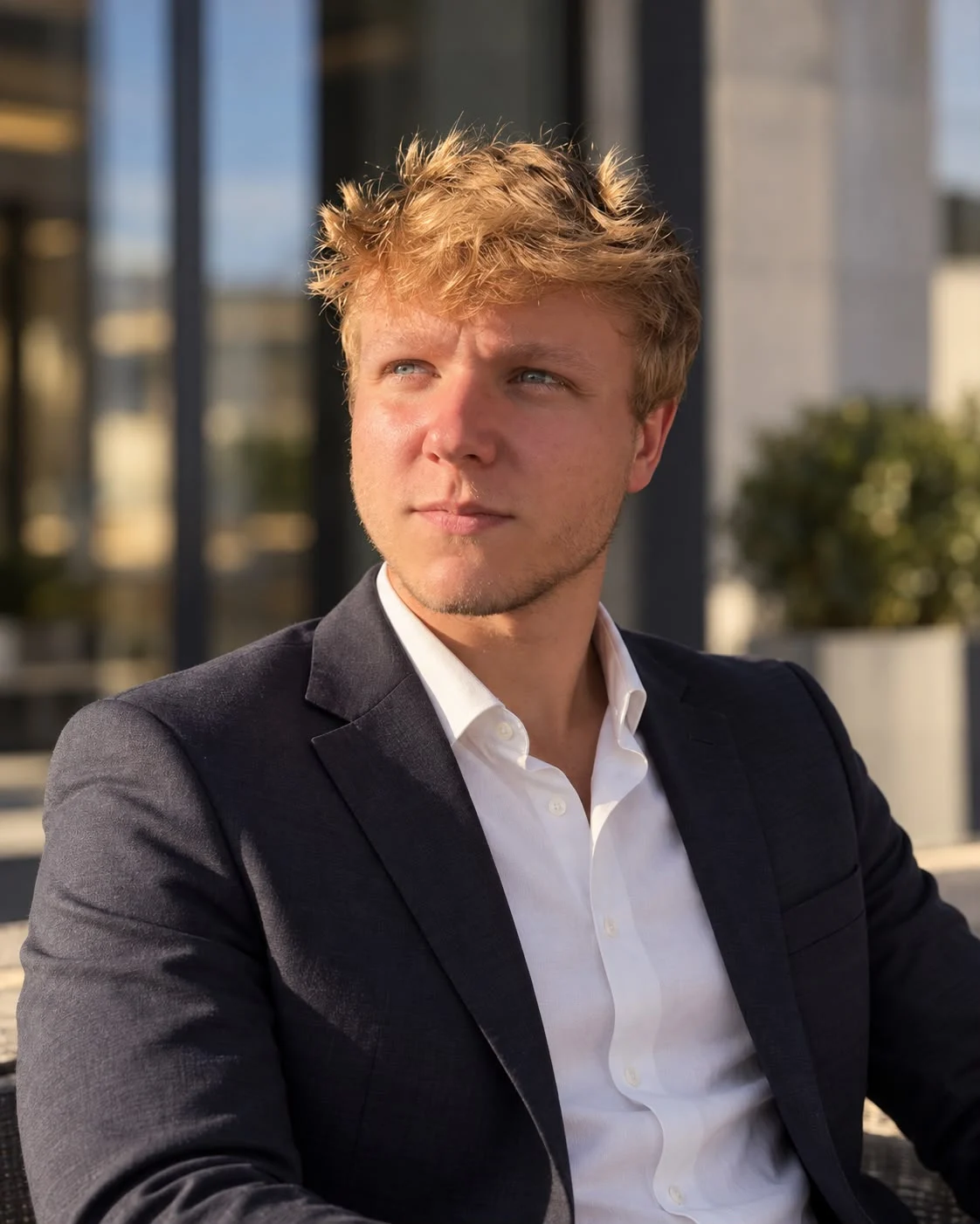 Portrait of Loukas Maucq, co-founder and CTO of La Loge Conciergerie